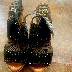 Wedge strap open toe sandal